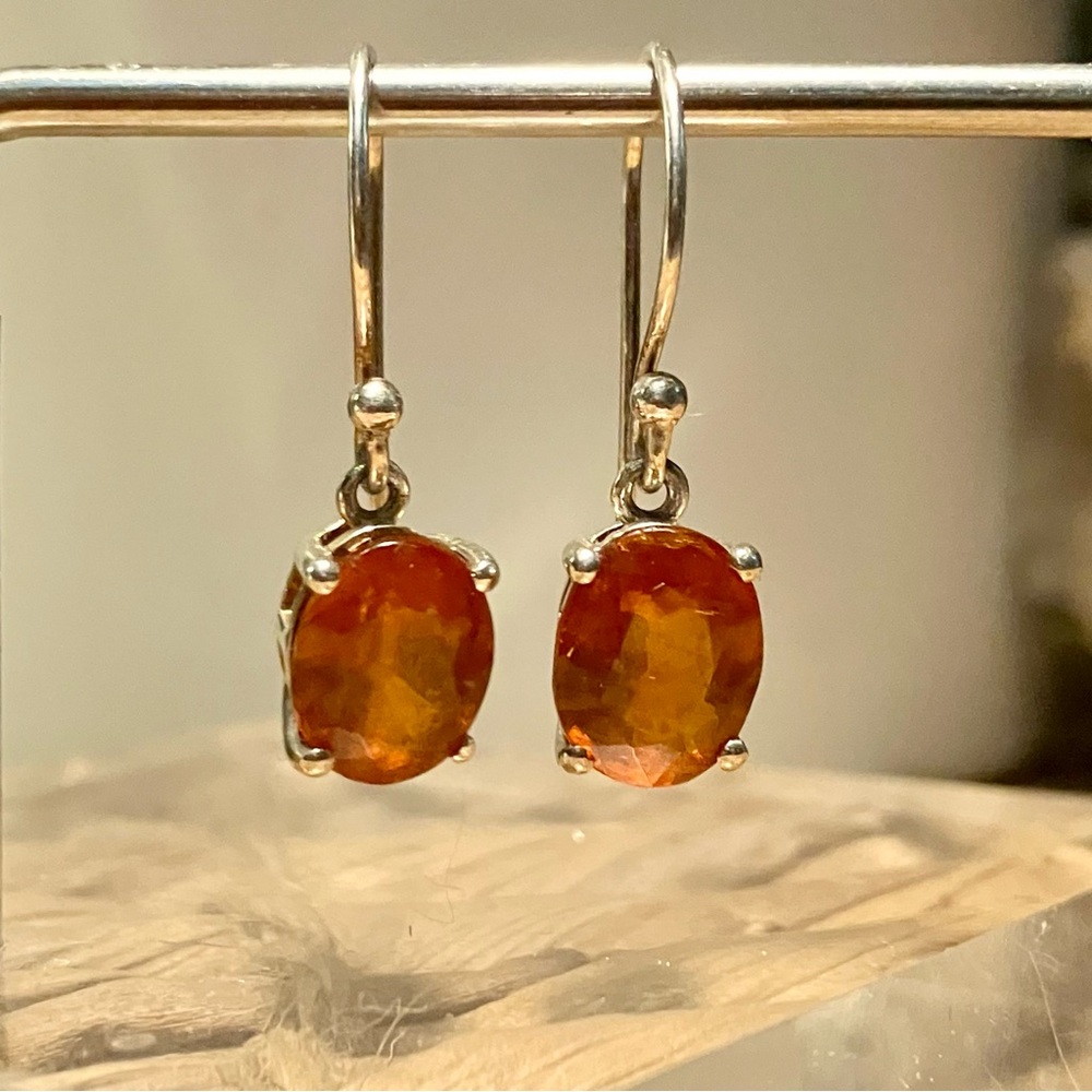 Madeira Citrine Gemstone Dangle Earrings Set in Silver - Picture 3 of 6